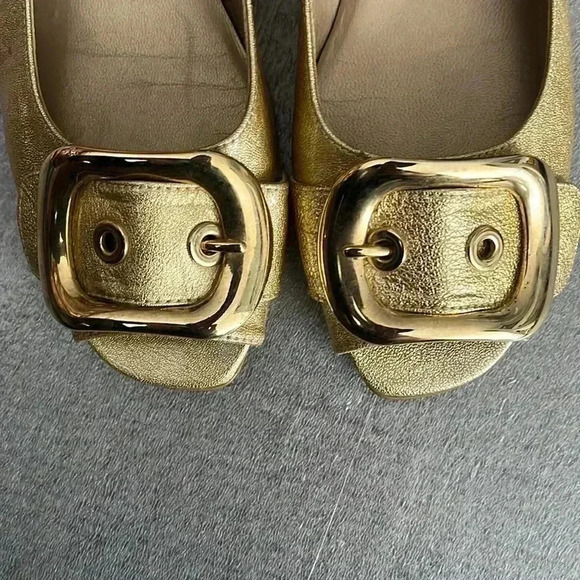 [9]Stuart  Weitzman Gold Buckle Patent Peep Toe Flat - Picture 5 of 9